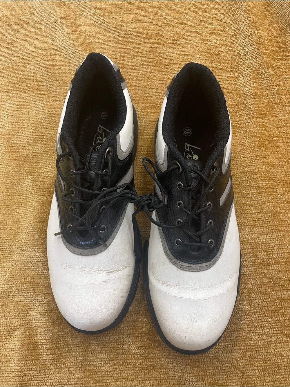 Bite size 10.5 men’s leather white & black gold shoe